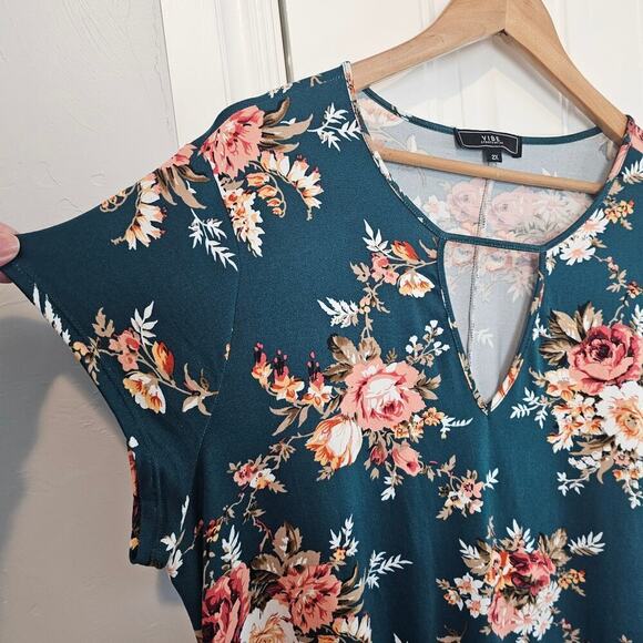 Vibe Floral Keyhole Swing Dress Womens Size 2X Green Boho Flowing Stretch Casual - Picture 5 of 11